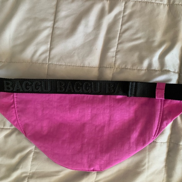BAGGU crescent Fanny pack - Picture 3 of 3